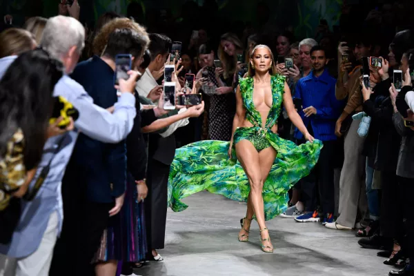 Versace - Runway - Milan Fashion Week Spring/Summer 2020