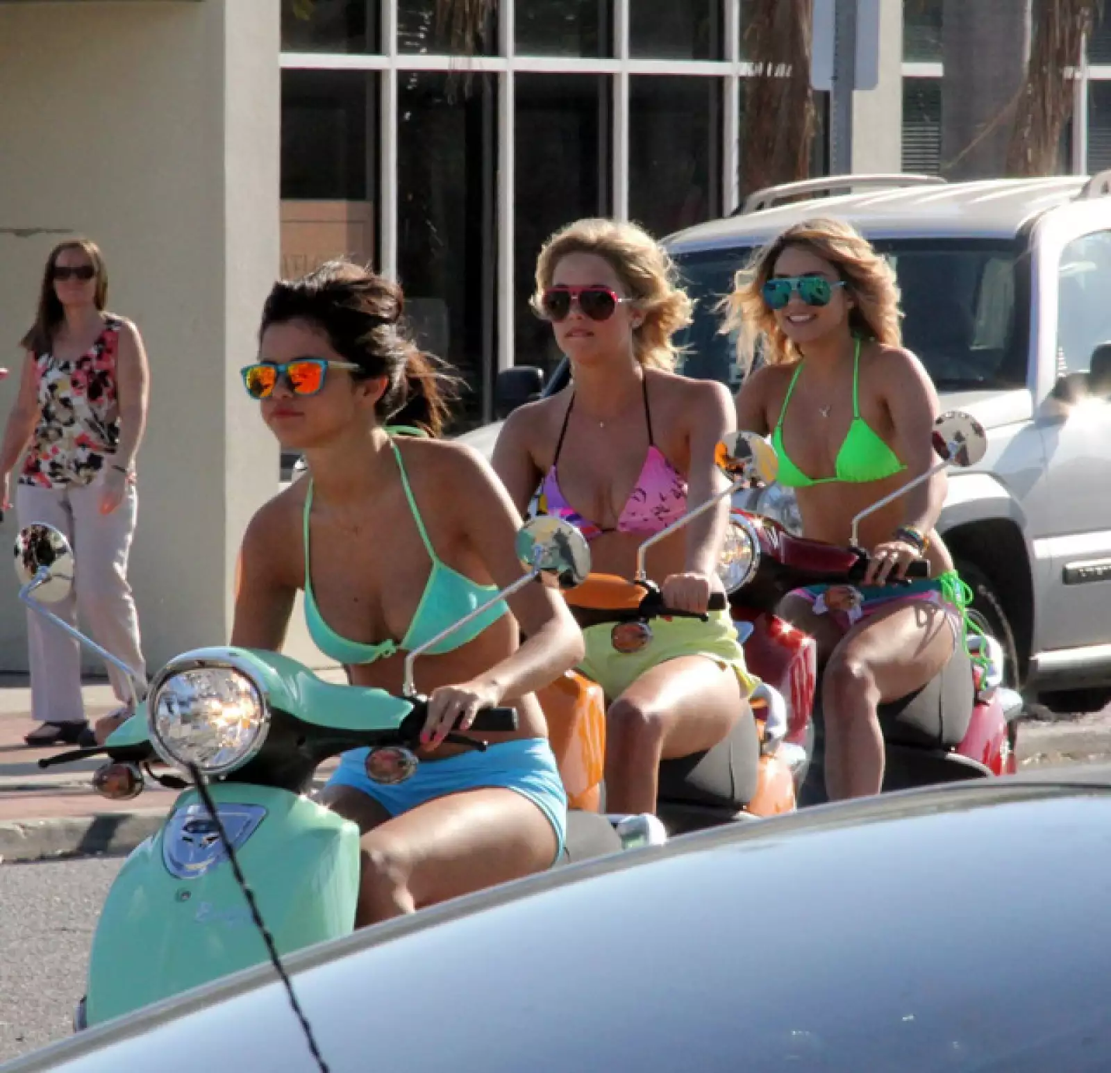 Selena Gomez, Ashley Benson y Vanessa Hudgens son las protagonistas.