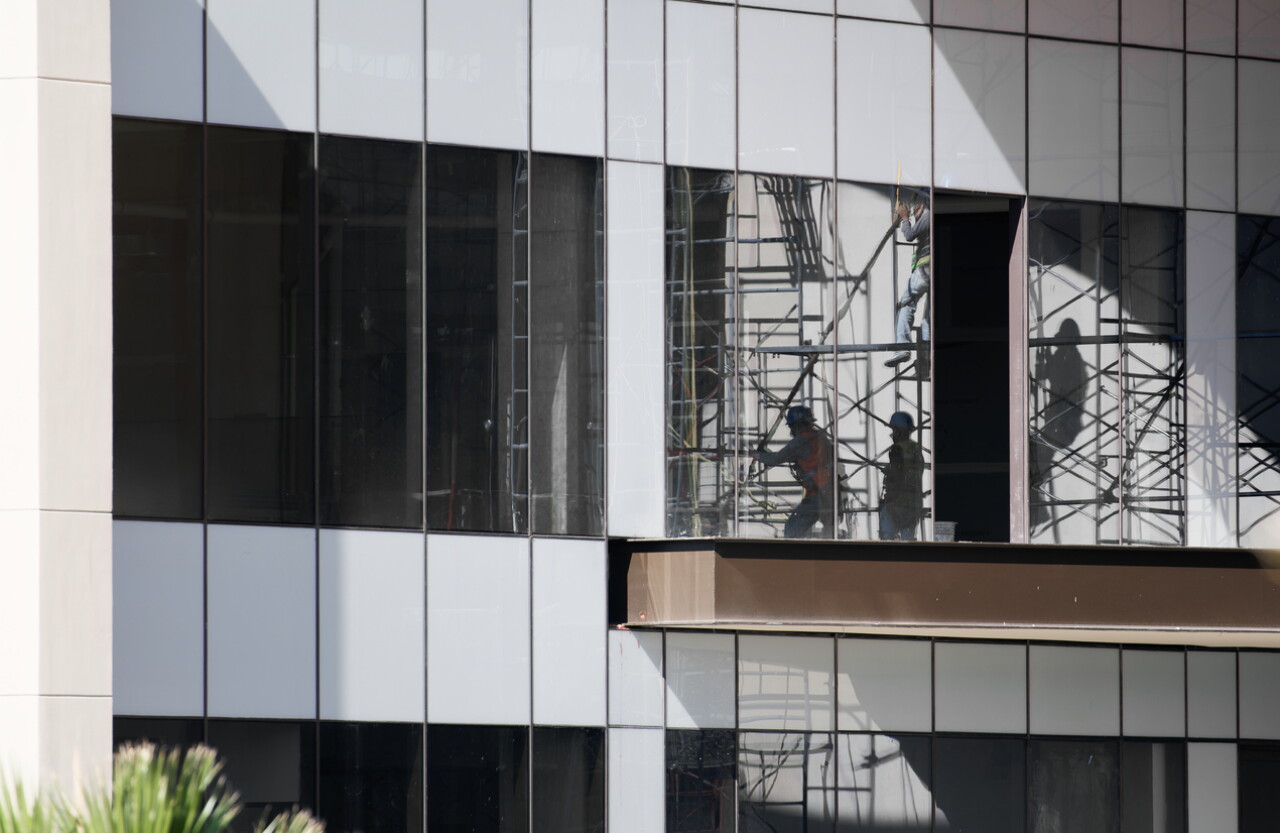Actividad económica de México sorprende y crece 0.8% en julio