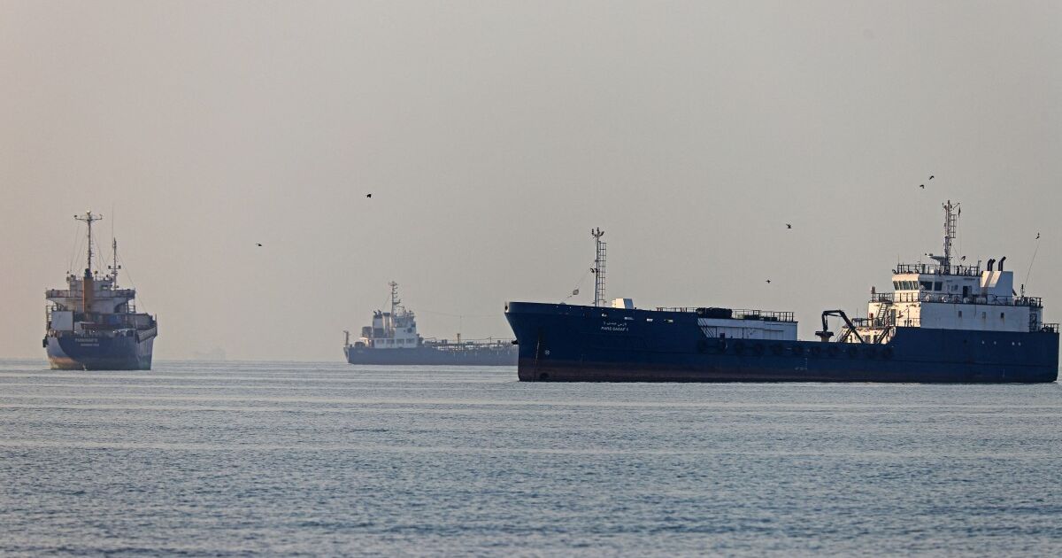 IRÁN DERRIBA HELICÓPTERO EU; TRUMP AMENAZA CON RESPUESTA