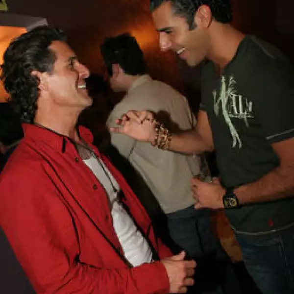 Cralos Bisdikian, Isacc Sitton