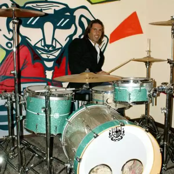 Poncho de Nigris Inaugura su Academia