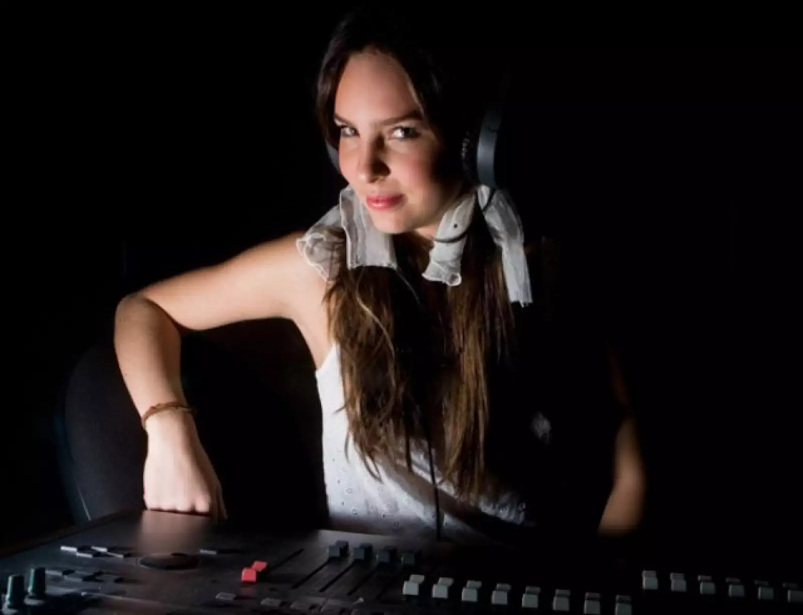 Luego de la serie de escándalos en que se vio envuelta, la cantante se metió al estudio, siempre pregonando que para ella serle fiel a uno mismo y a la gente que quieres es lo más importante.