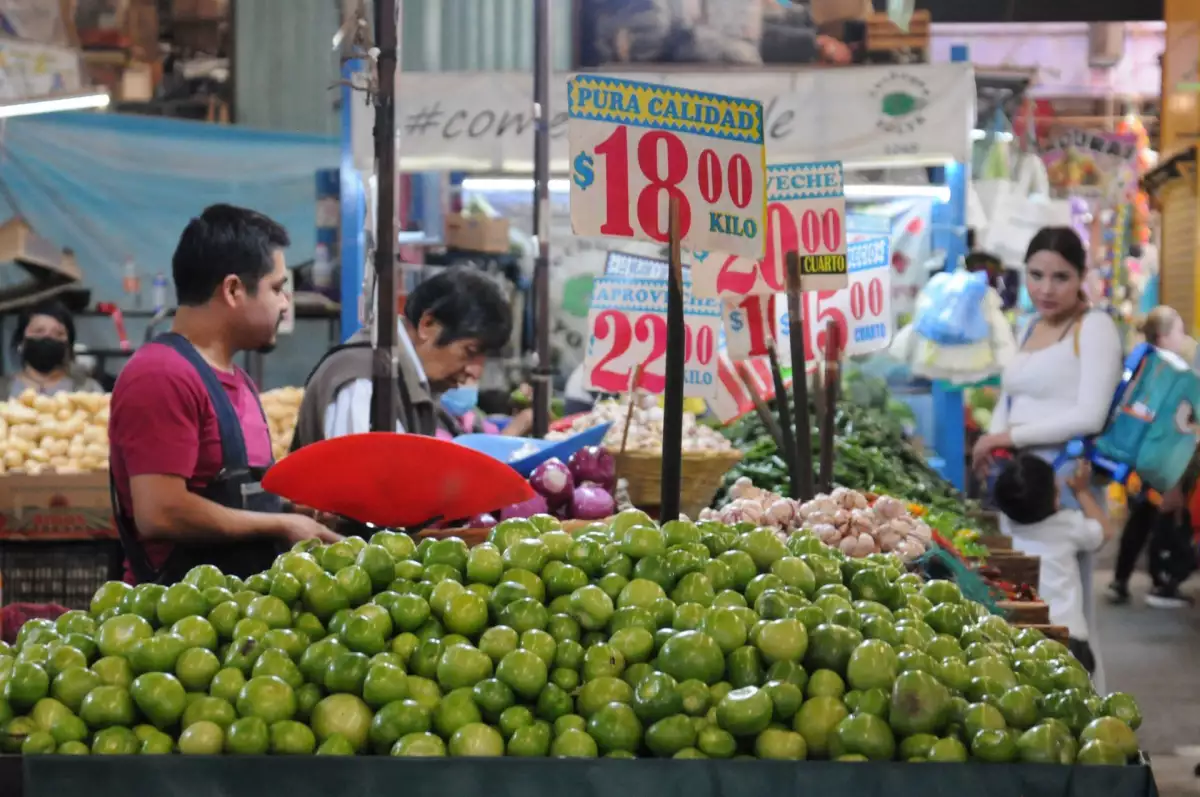 El precio de los productos como el tomate, el limón o el elote, mostraron un aumento durante la última quincena.