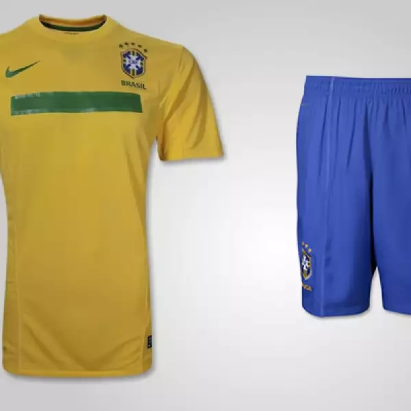 Inicia el proceso rumbo al mundial y habrá figuras como Neymar, Dani Alvez, Pato, entre otros. Consigue la ‘verdeamarelha’, que tiene un costo de 69.99 dólares, y sus shorts 39.99.