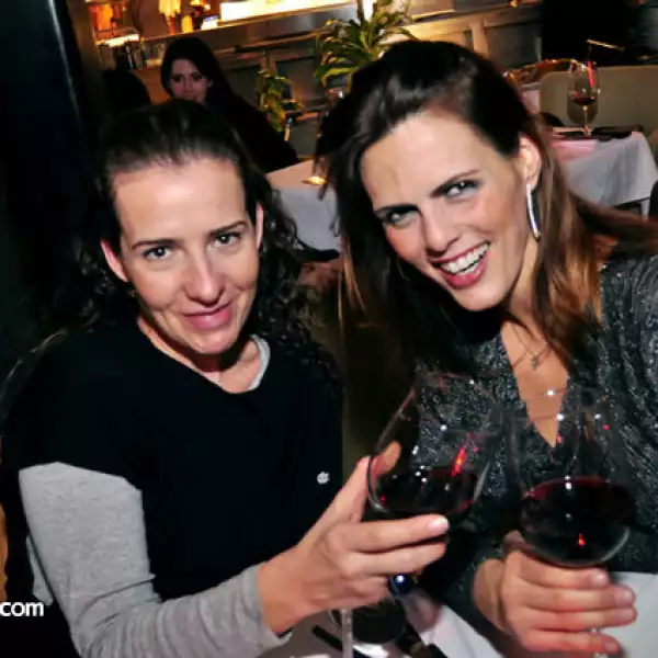 Karla Ferrigno de Jiménez y Rosa María Olivier de Blanco