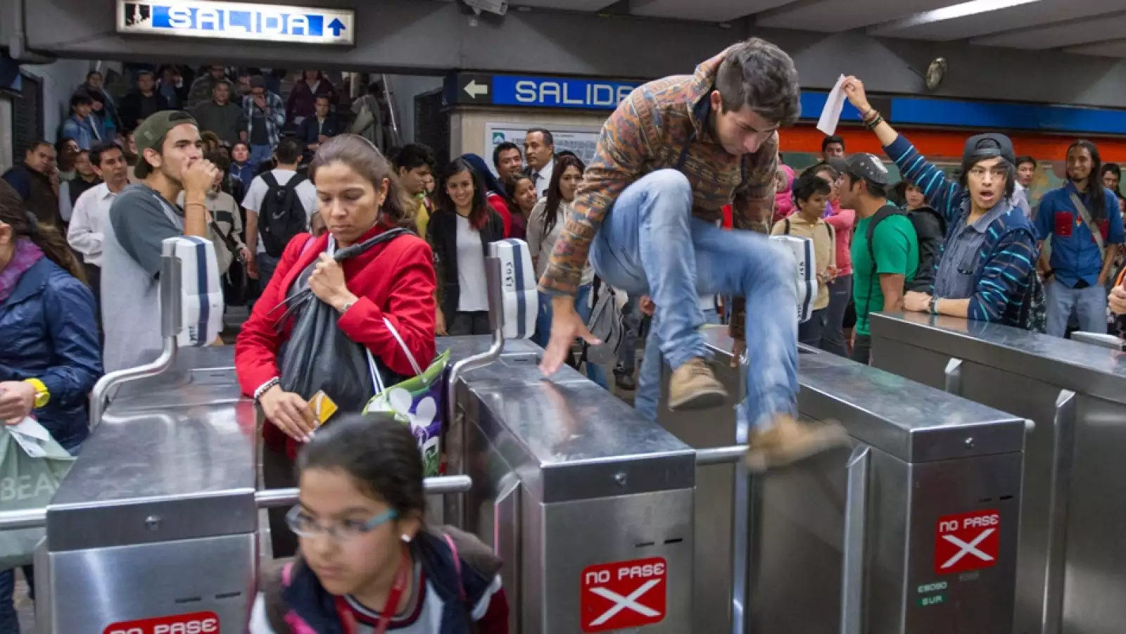Metro protestas tarifa 3