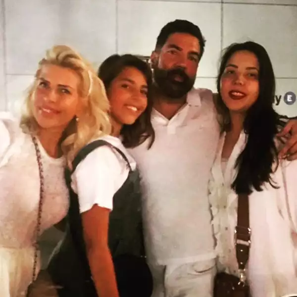 Beatriz Pasquel con Beatriz, Pablo y Natasha Moctezuma