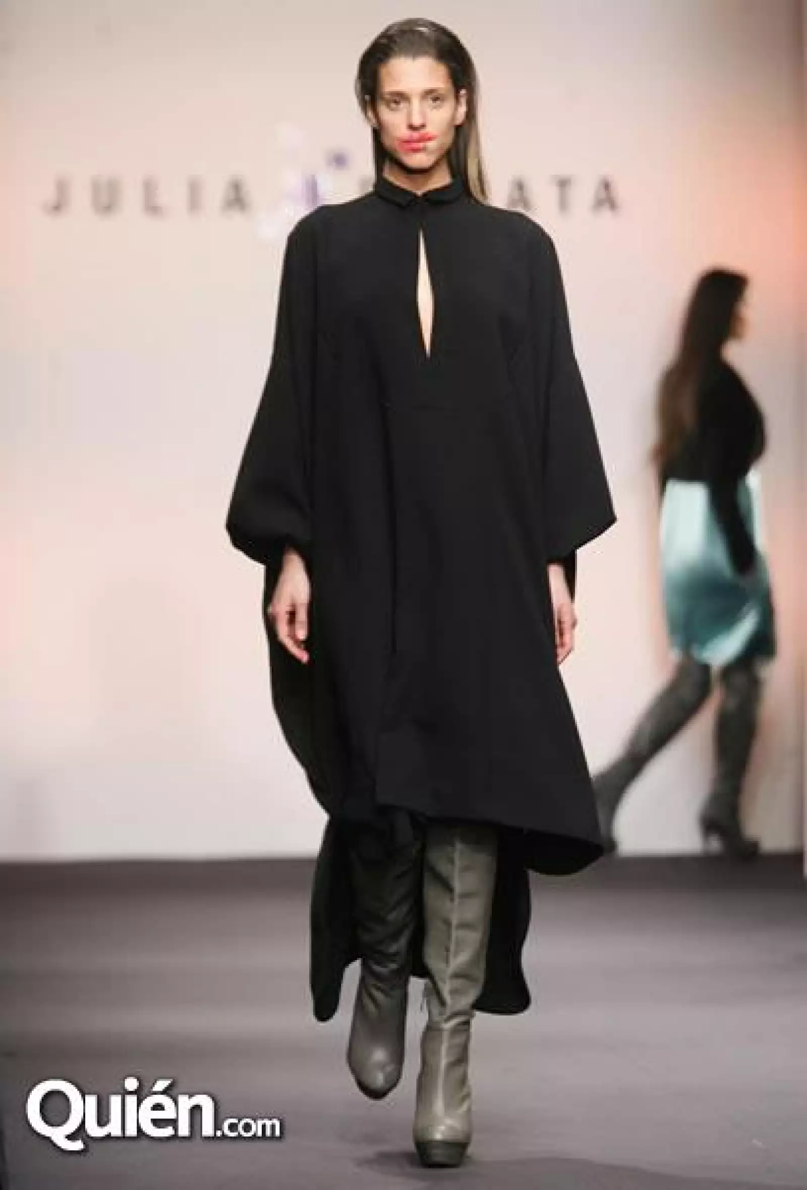 MBDF 2011 Pasarela Julia Renata