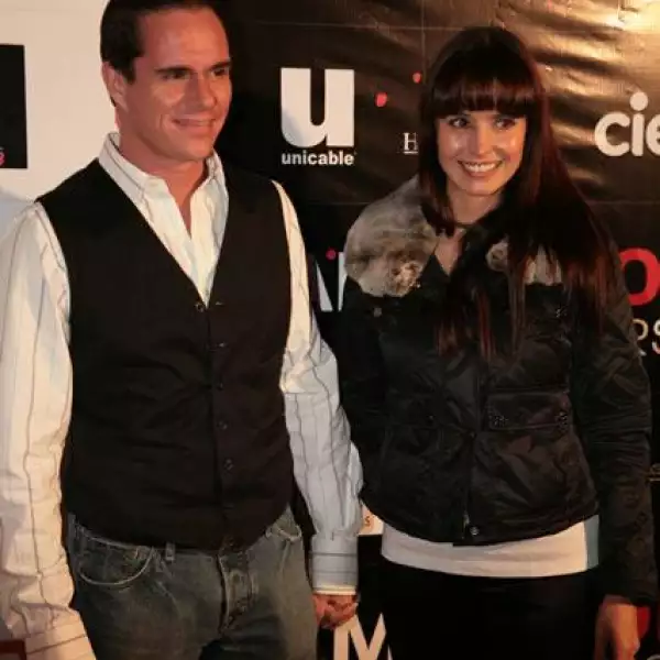 Alfombra Roja Amor Dlor y Viceversa