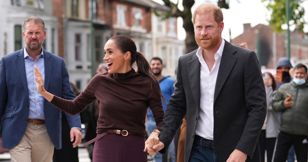 Mientras disfrutan de su primer evento en Reino Unido, Harry y Meghan enfrentan dificultades en Archewell