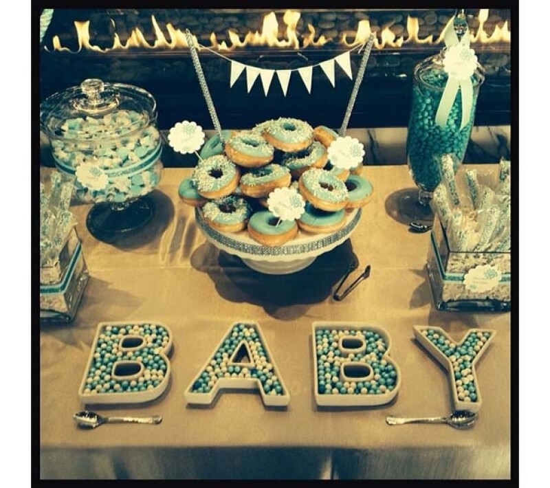 Parte de la decoración en el Baby Shower de la rockera.