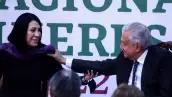 (Victoria Rodríguez Ceja y Andrés Manuel López Obrador durante la ceremonia con motivo del Día Internacional de la Mujer en Palacio Nacional)