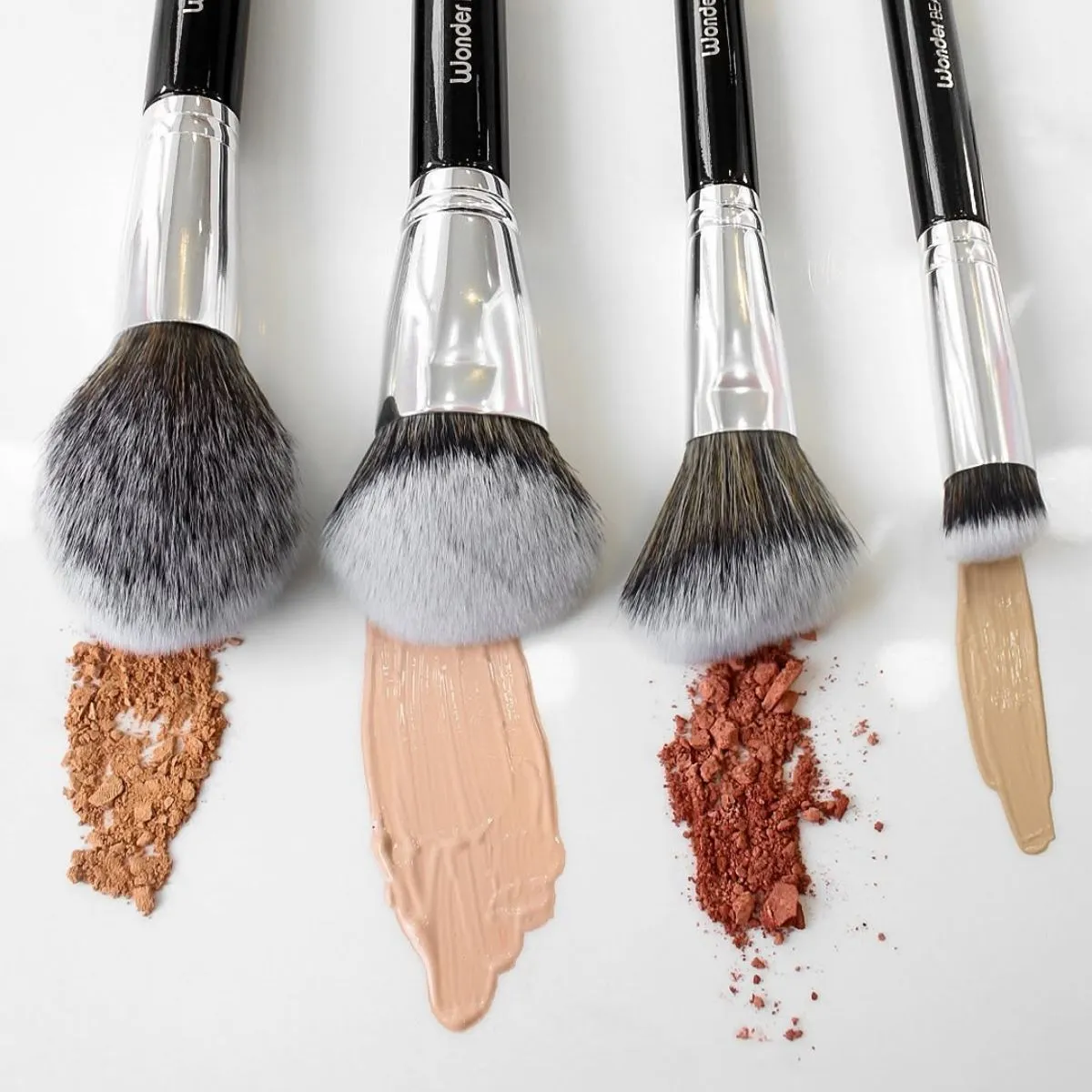 brochas de maquillaje .jpg