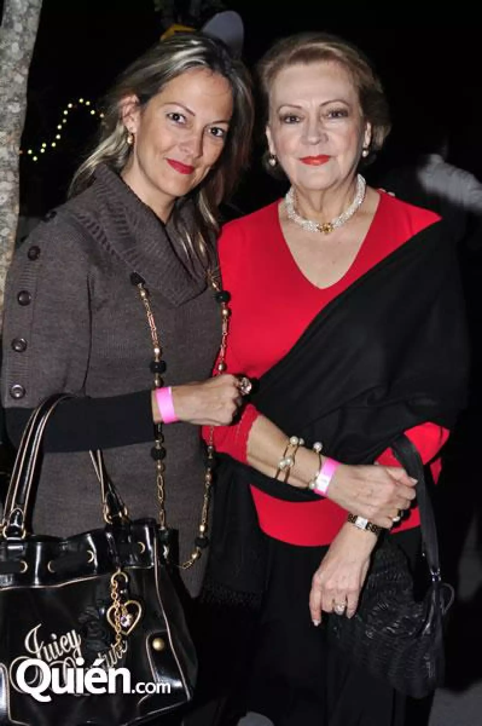 Pasarela a Beneficio de la Cruz Rosa