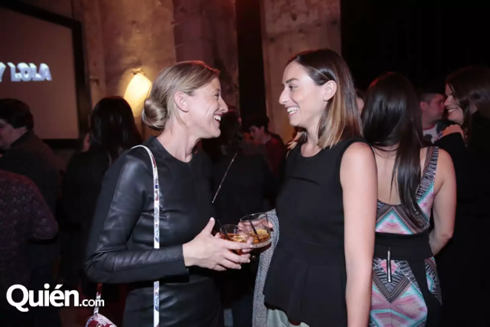 María Macarro,Anne de la Parra