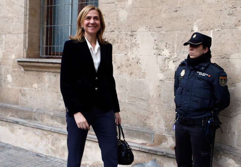 La infanta Cristina está acusada de delitos fiscales cometidos en colaboración con su esposo.