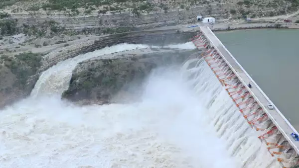 Félipe Calderón Aspectos Huracan