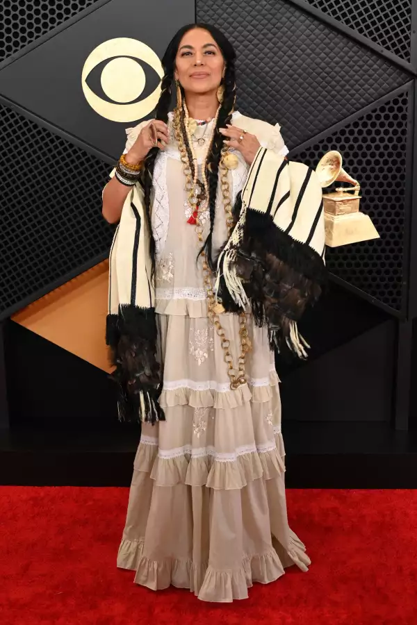 Todos los looks de las celebridades en los Grammys 2024