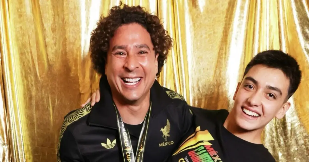 Memo Ochoa y Gilberto Mora