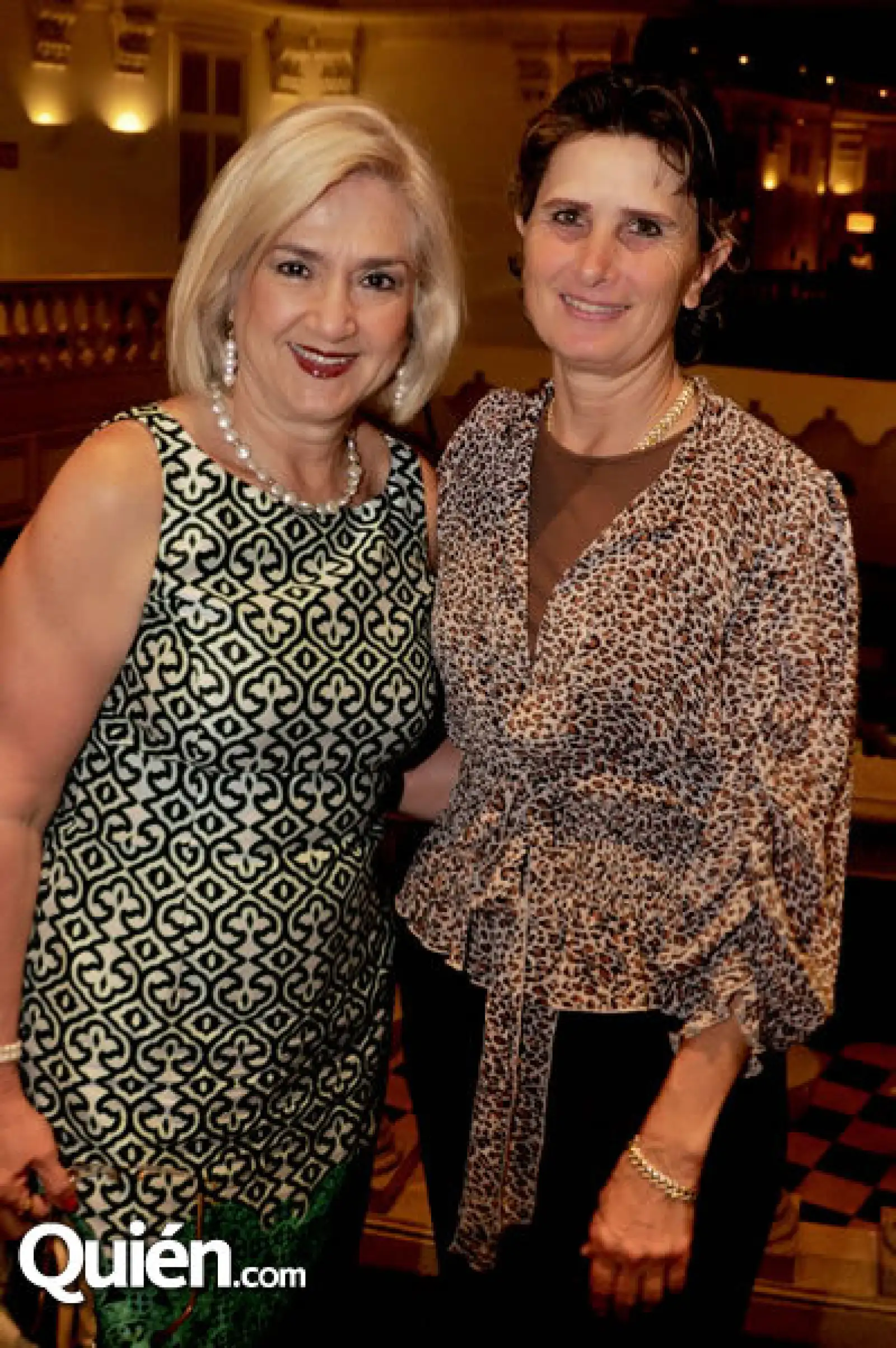 Doris de Medina y Silvia Andonie