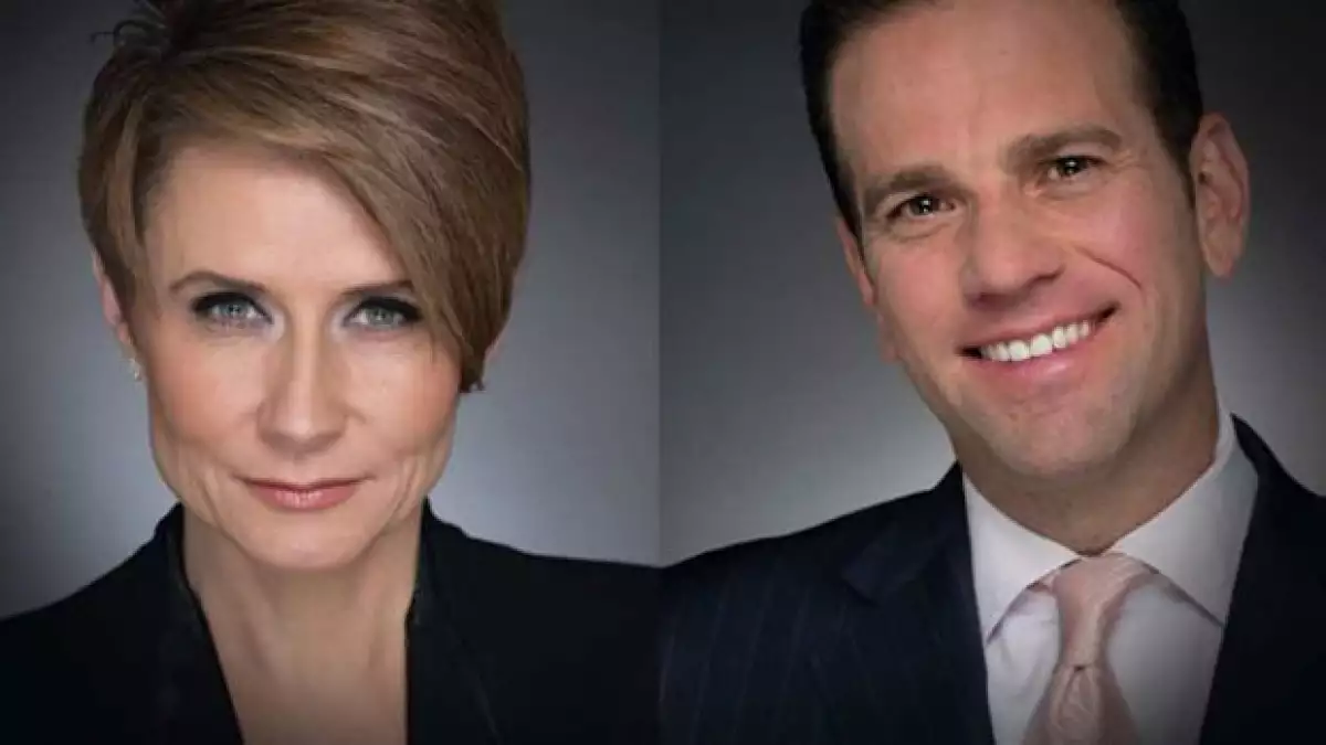 Con una decisión denominada como “histórica”, la televisora tendrá al frente de sus programas estelares a Carlos Loret de Mola y Denise Maerker.