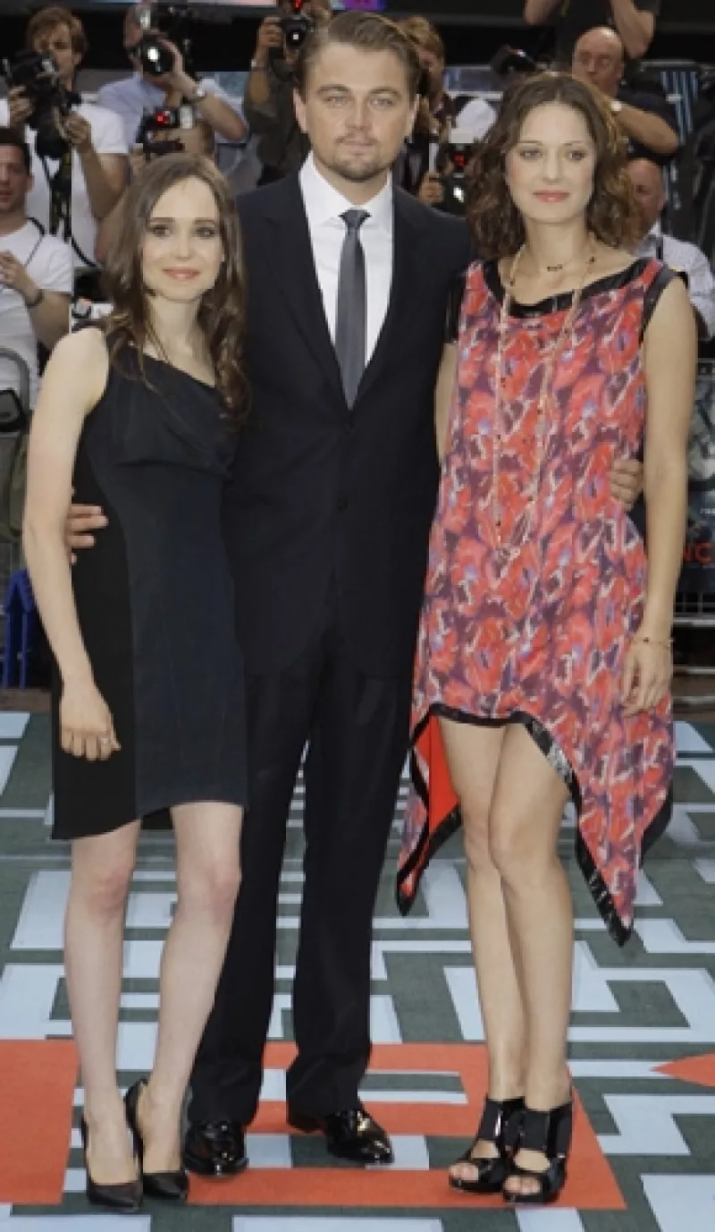 El actor estadounidense y las actrices francesa y canadiense, respectivamente asistieron a la premier en Londres de la cinta producida por Christopher Nolan.