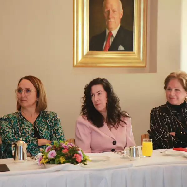 WOMEN CORPORATE DIRECTOR MÉXICO