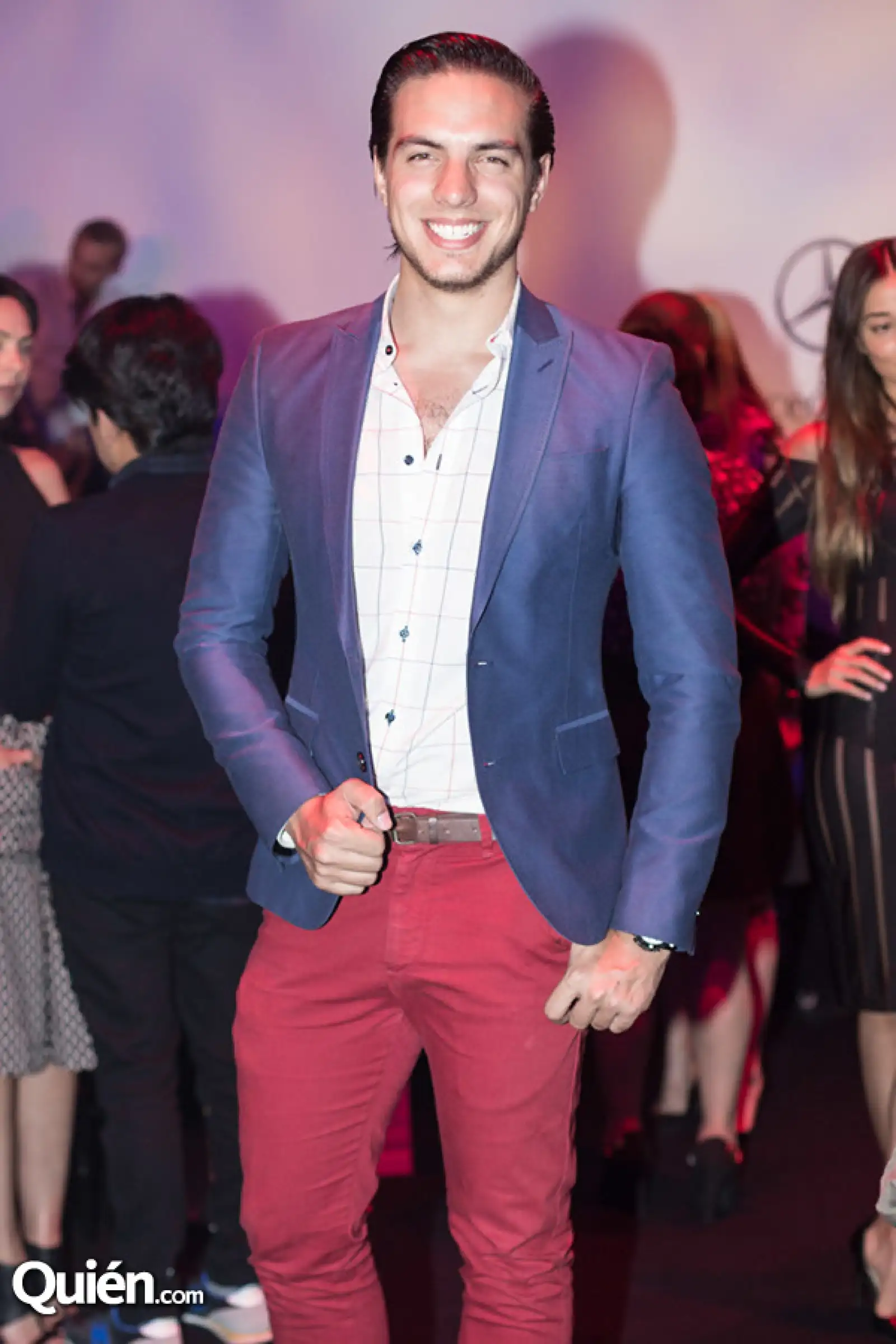 Vadhir Derbez