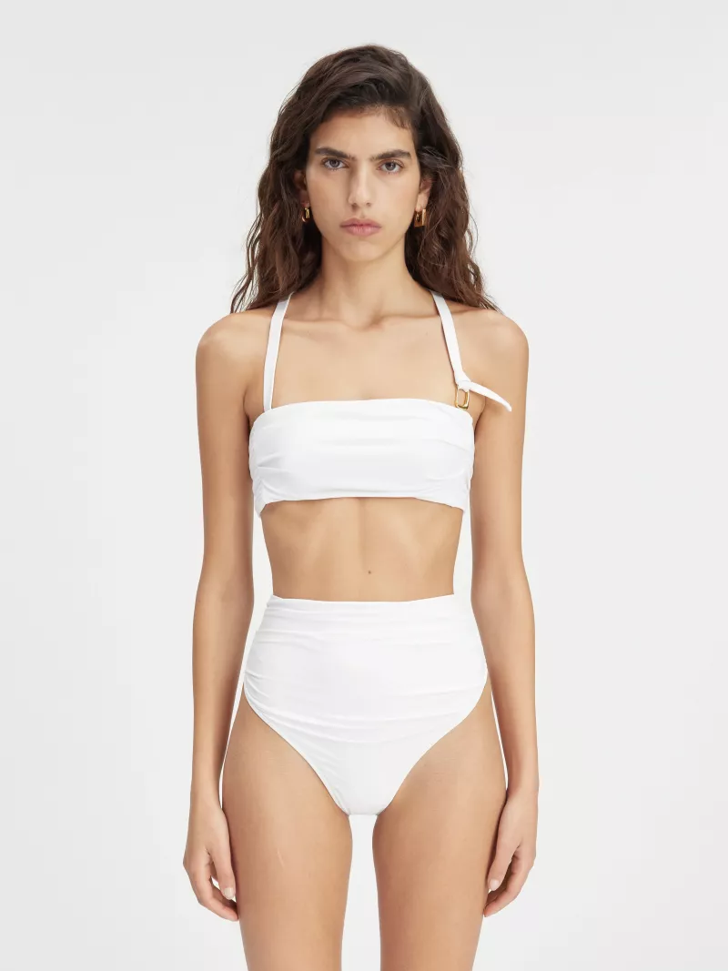 Jacquemus presenta una colección para novias y novios de todas las edades