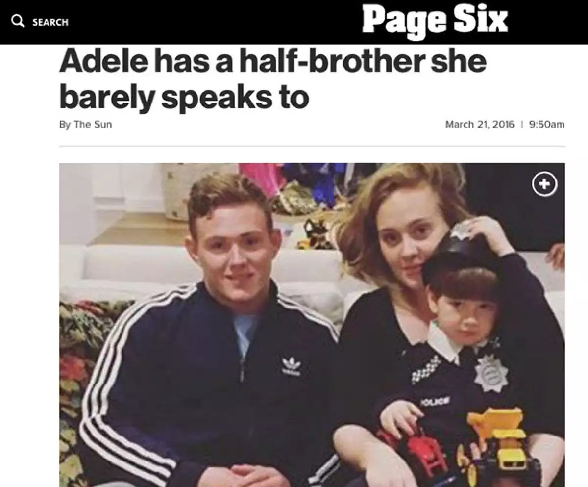 A pesar de tener el mismo papá, la cantante y su medio hermano viven vidas completamente distintas y alejados el uno del otro.