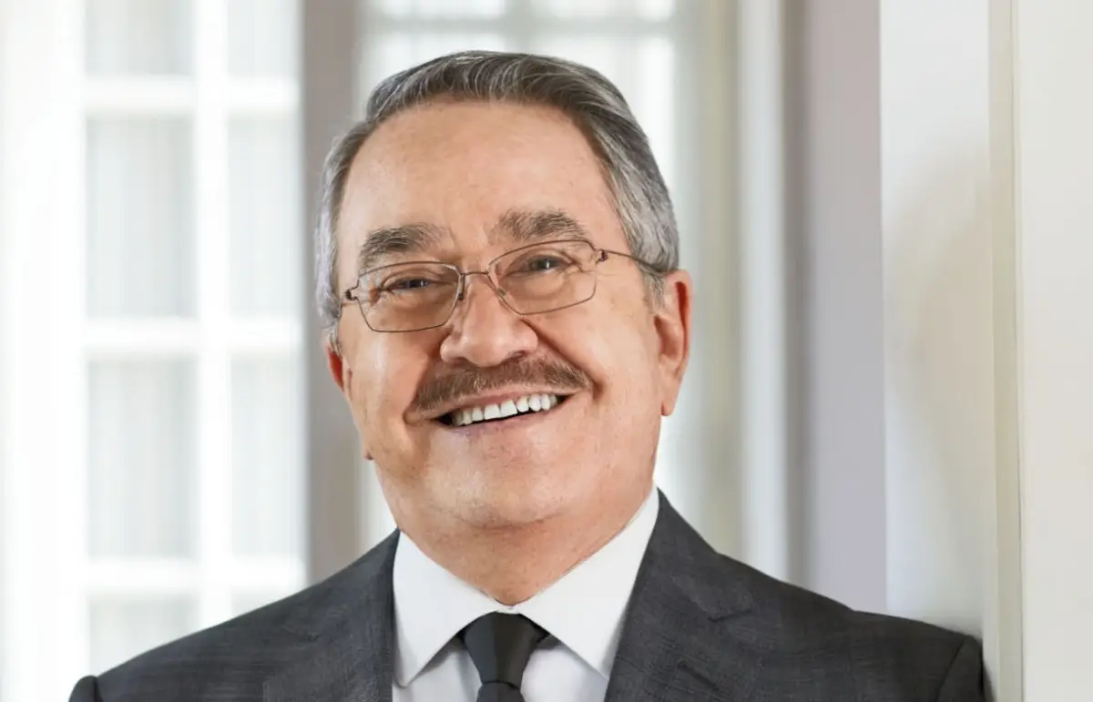 pedro-sola.jpg