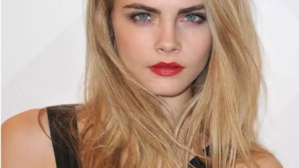 Fue nombrada la modelo del año en los BFA, figura en todos los desfiles de NY a Londres y París y posee una personalidad burbujeante ¿llenará los zapatos de la modelo mejor pagada del mundo?