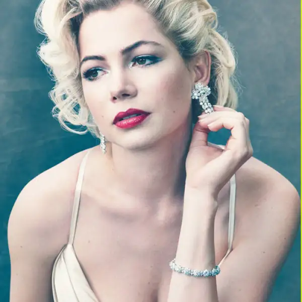 Es bastante el parecido de Michelle Williams con el ícono de la sensualidad femenina.