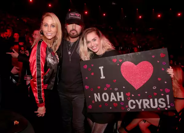 Tish Cyrus, Billy Ray Cyrus y Miley Cyrus