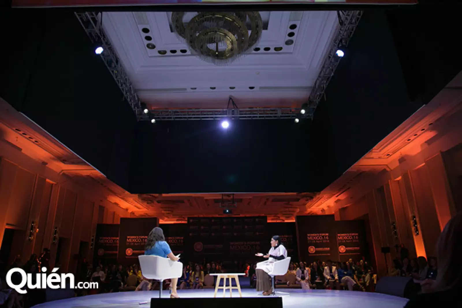 Laura Manzo y Eufrosina Cruz