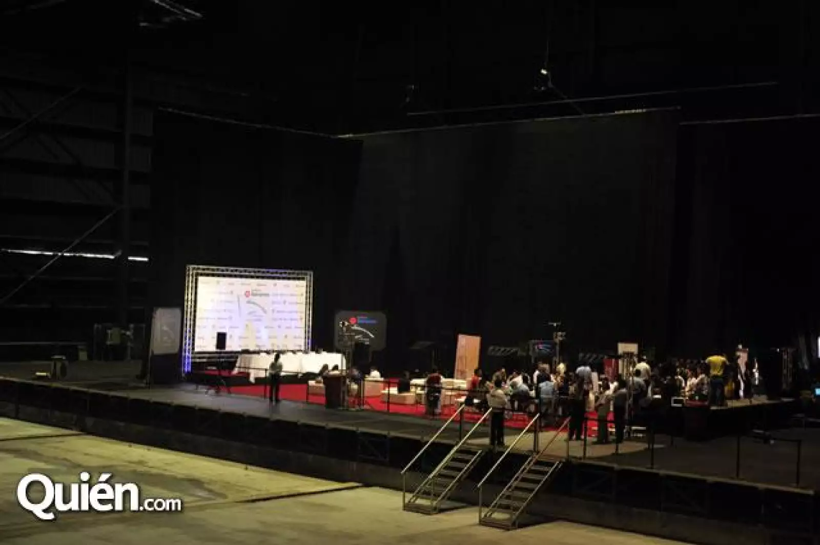 Benny en la presentación del Auditorio Banamex