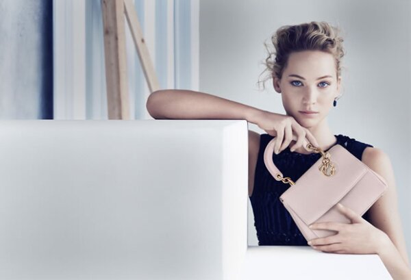Jennifer Lawrence remplazó a Mila Kunis.