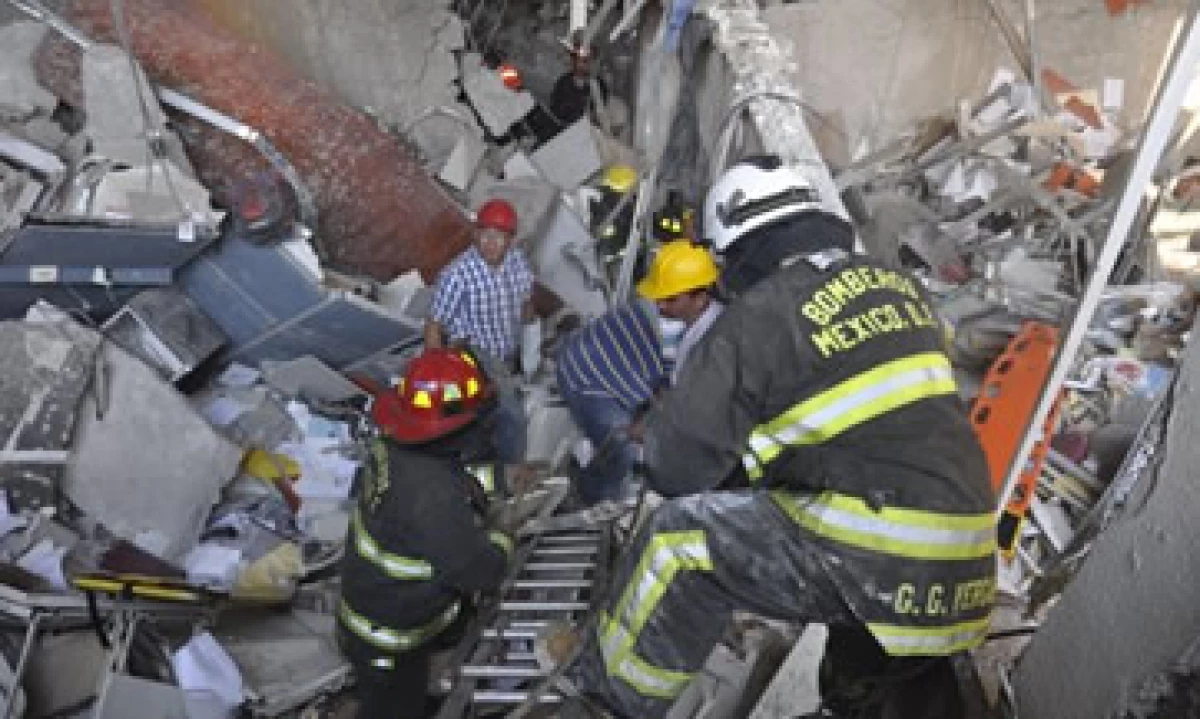 Pemex manifestó que varias personas resultaron lesionadas. (Foto: AP)
