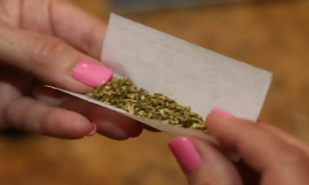 La aplicación está disponible únicamente en los estados que han legalizado la droga. (Foto: Getty Images)