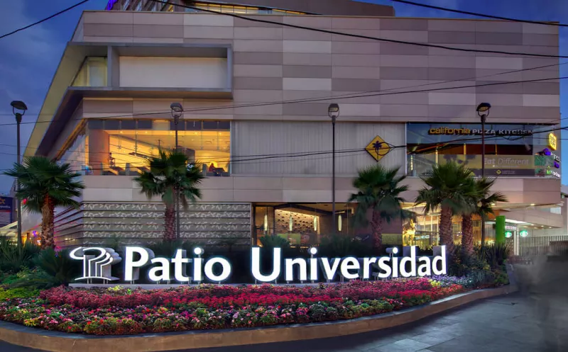 Patio Universidad