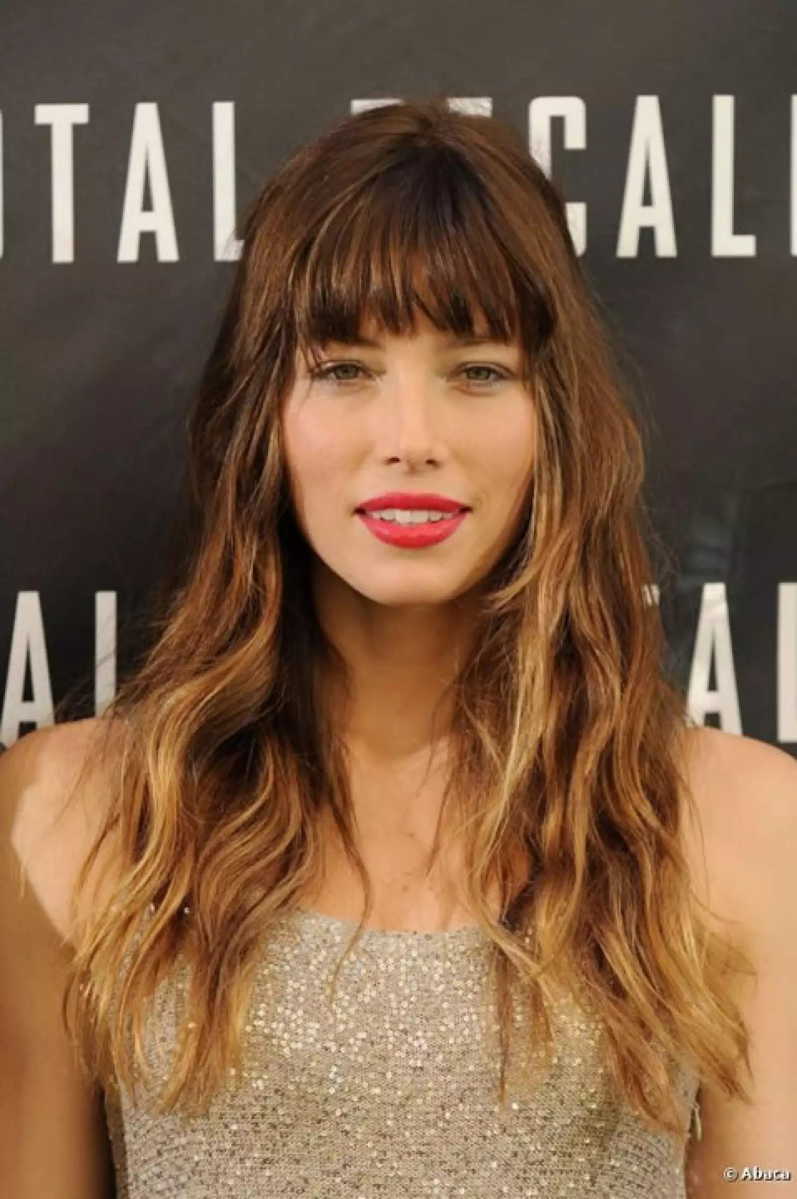 Hay diferentes tonalidades. Jessica Biel sólo decoloró un tono menos su color de pelo.