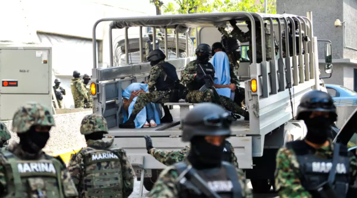 Imagen de diciembre de 2009, cuando la Marina realizó un operativo en Morelos contra el cártel de los Beltrán Leyva