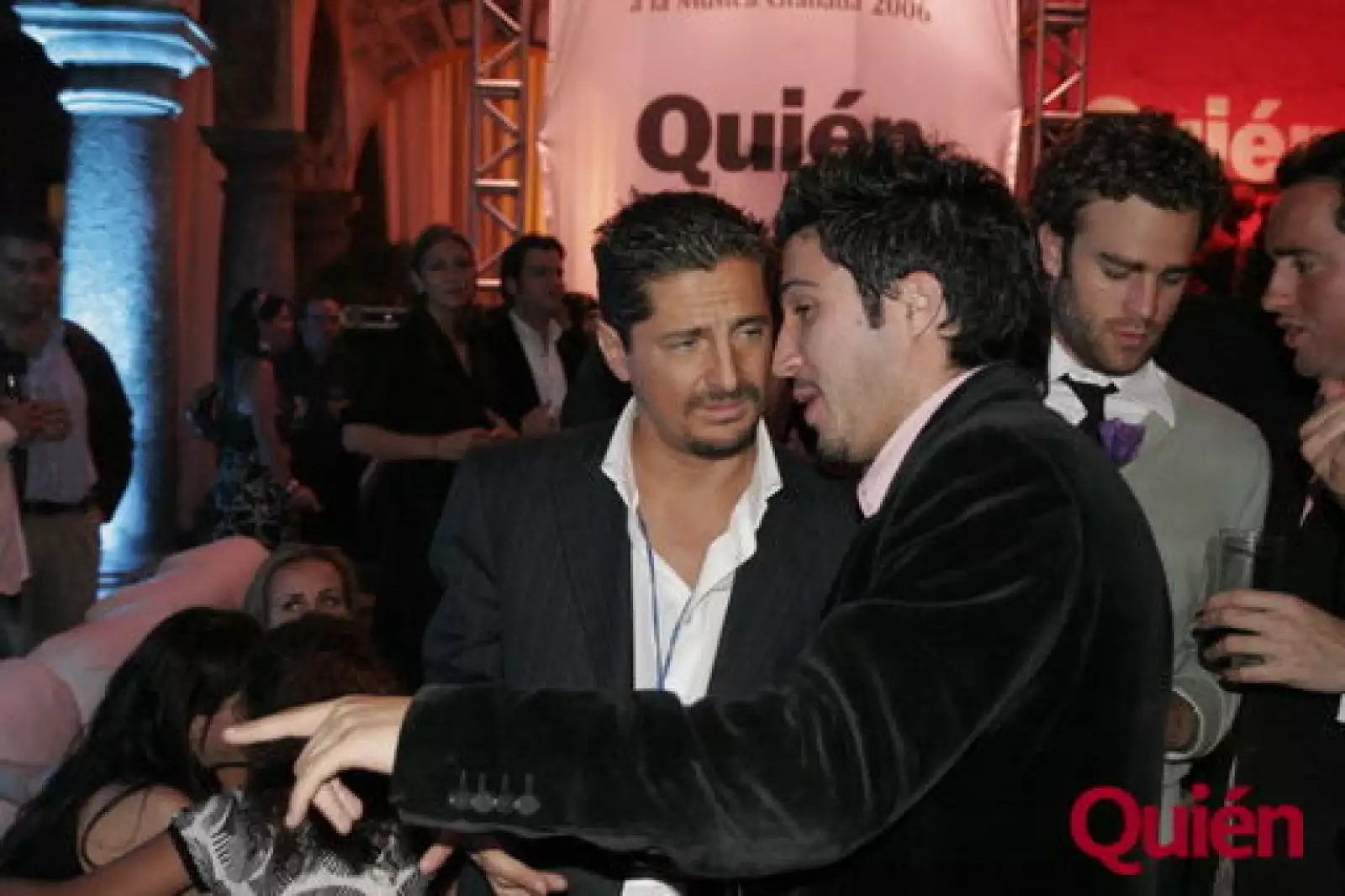 Alejandro Basteri, Alejandro Saldivar