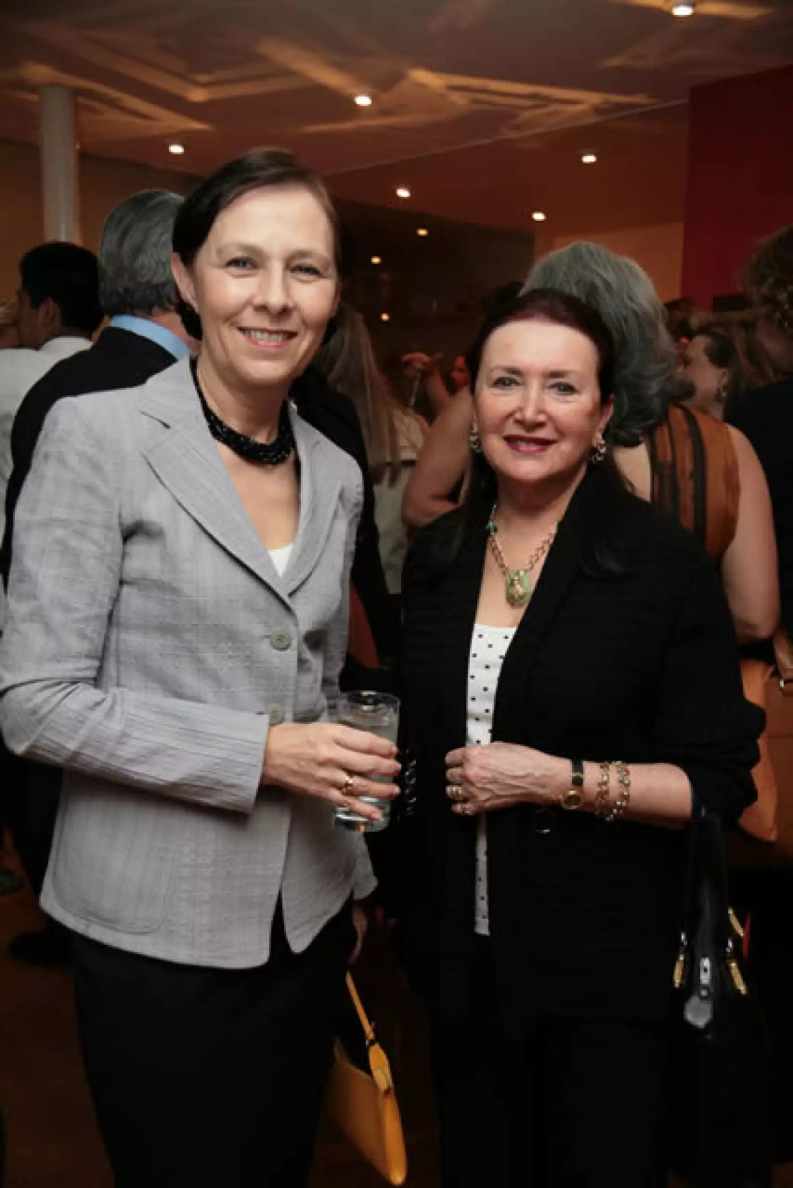 Joyeria diseñada con botones