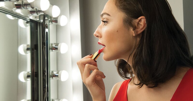 Gal Gadot, la nueva embajadora de Revlon