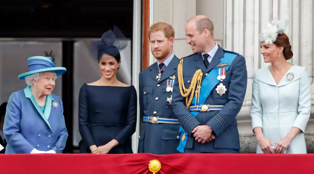 Reina Isabel, Meghan y Kate