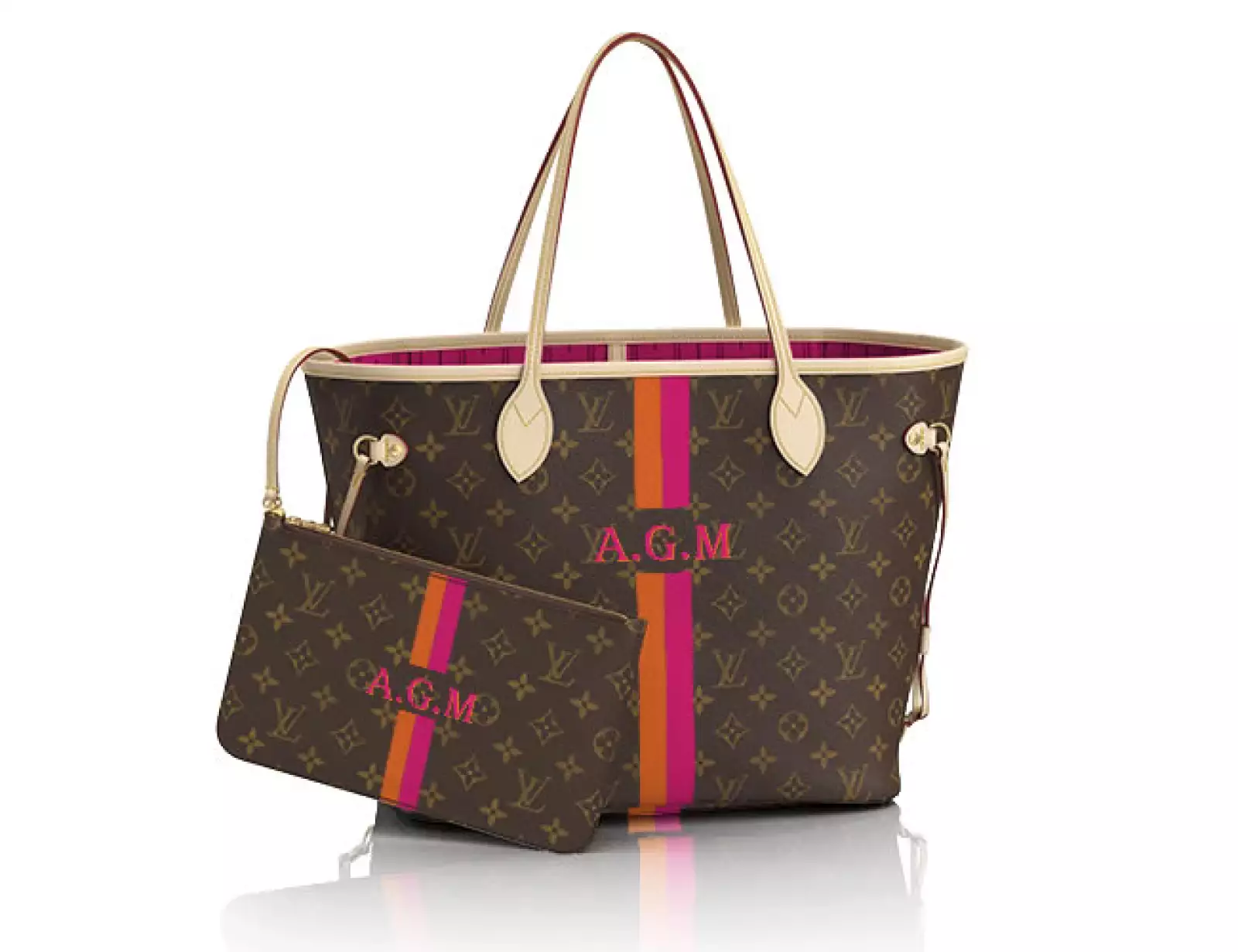 Lo que sientes al ver un coche es lo mismo que ella siente al ver esto. Además, el lado positivo es que la puedes personalizar y eso te dará puntos extras.
¿Dónde comprar? Louis Vuitton
Precio: e...