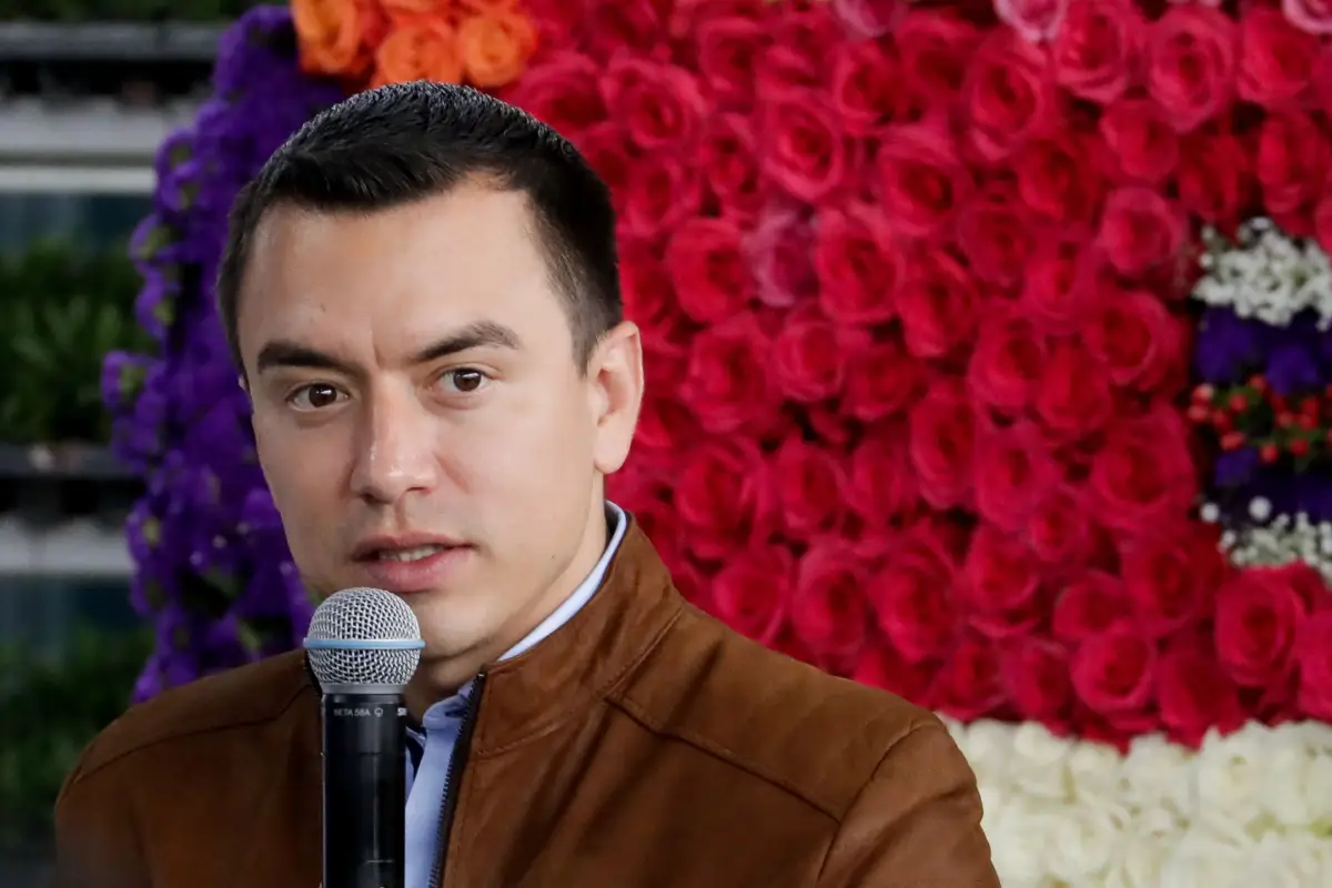 El presidente de Ecuador, Daniel Noboa, asiste a un evento sobre empleo juvenil en medio de la creciente tensión con México después de que Ecuador irrumpiera en la embajada de México en Quito para arrestar a un político buscado por cargos de corrupción, en El Quinche, Ecuador, el 8 de abril de 2024.