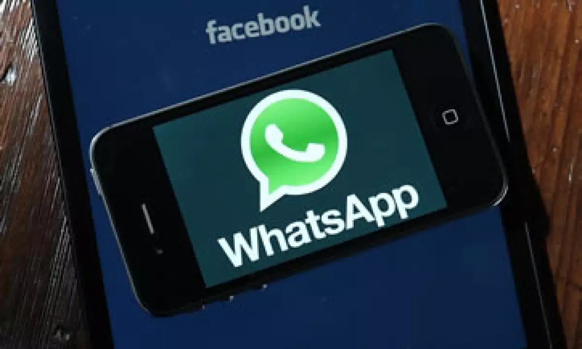 Las compañías de telefonía bloquearon el servicio de Whatsapp desde media noche y hasta la mañana del jueves. (Foto: Getty Images)
